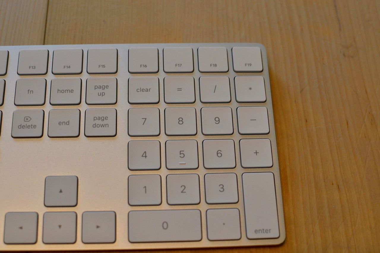 Magic Keyboard with Numeric Keypad