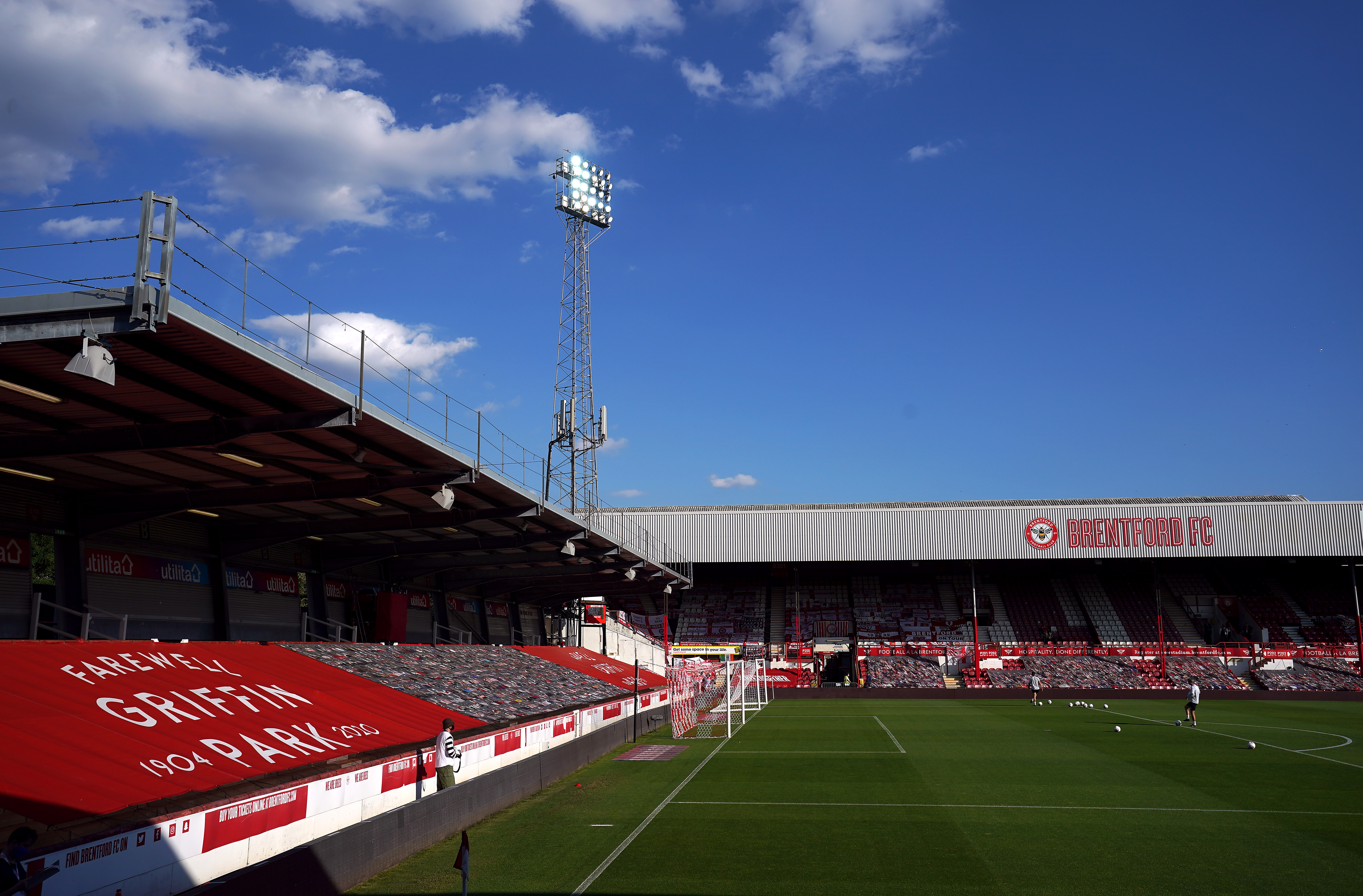 Brentford v Barnsley – Sky Bet Championship – Griffin Park
