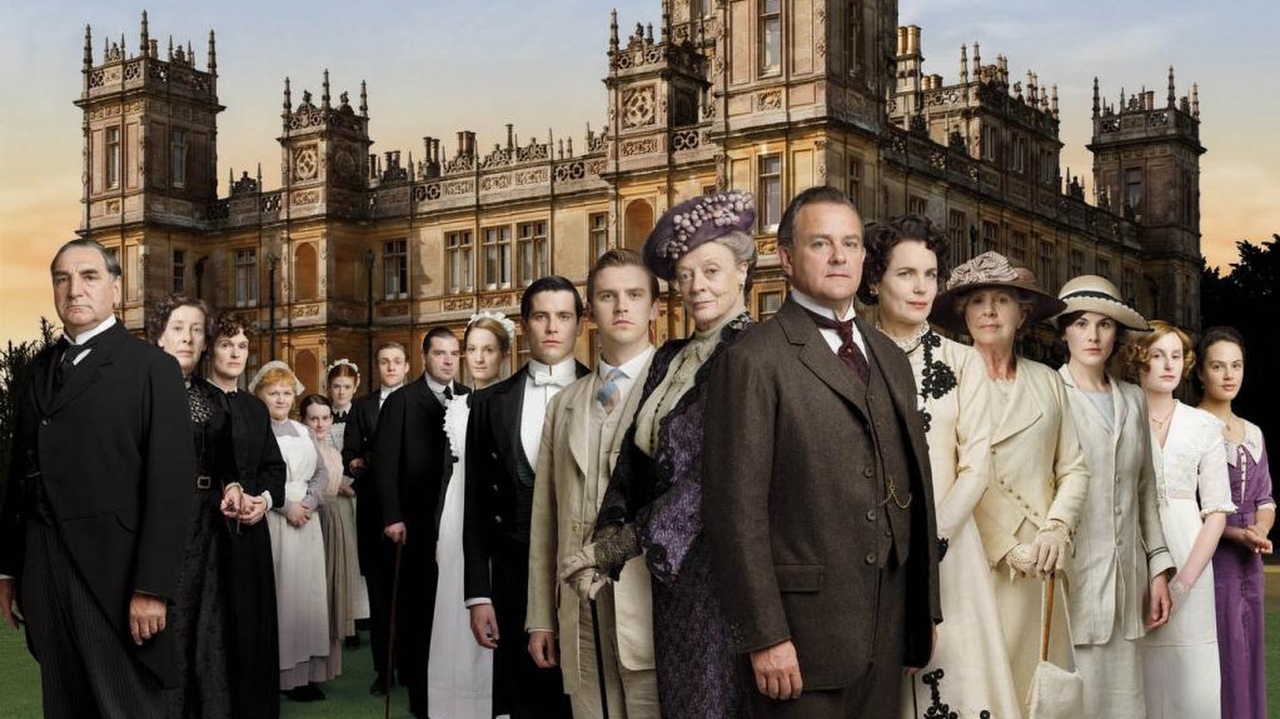 The cast of Downton Abbey season 1