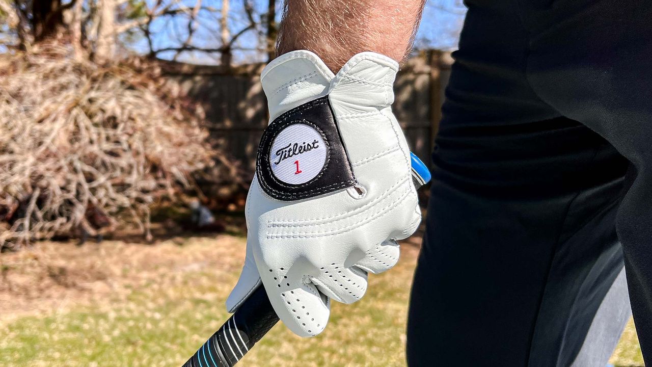 Best golf gloves: