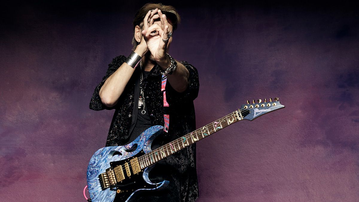 Andertons are hosting a UK exclusive Steve Vai masterclass