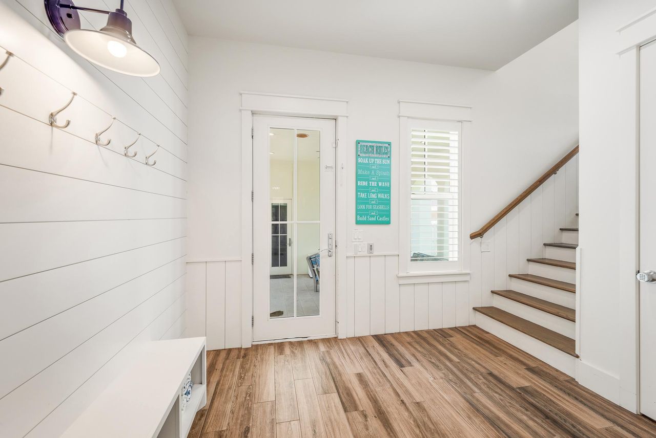 Listing images from a home in Port Aransas, Texas.
