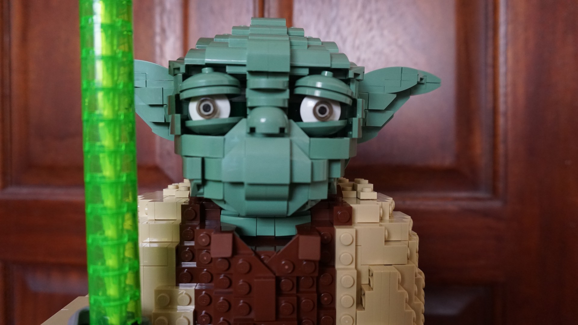 Lego Star Wars Yoda_face close up neutral_Kimberley Snaith