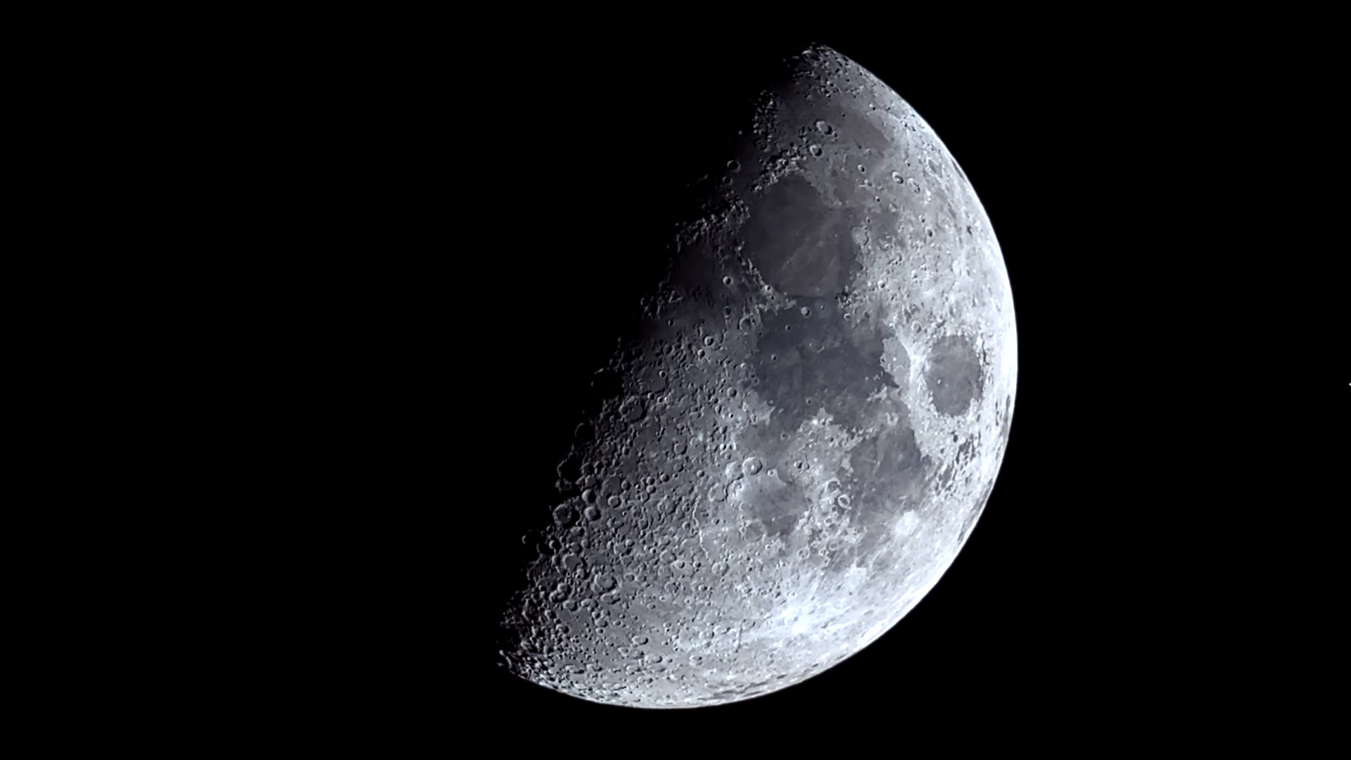 The moon photographed with the ZWO Seestar S50