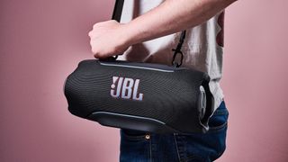 Man holding the JBL Xtreme 5