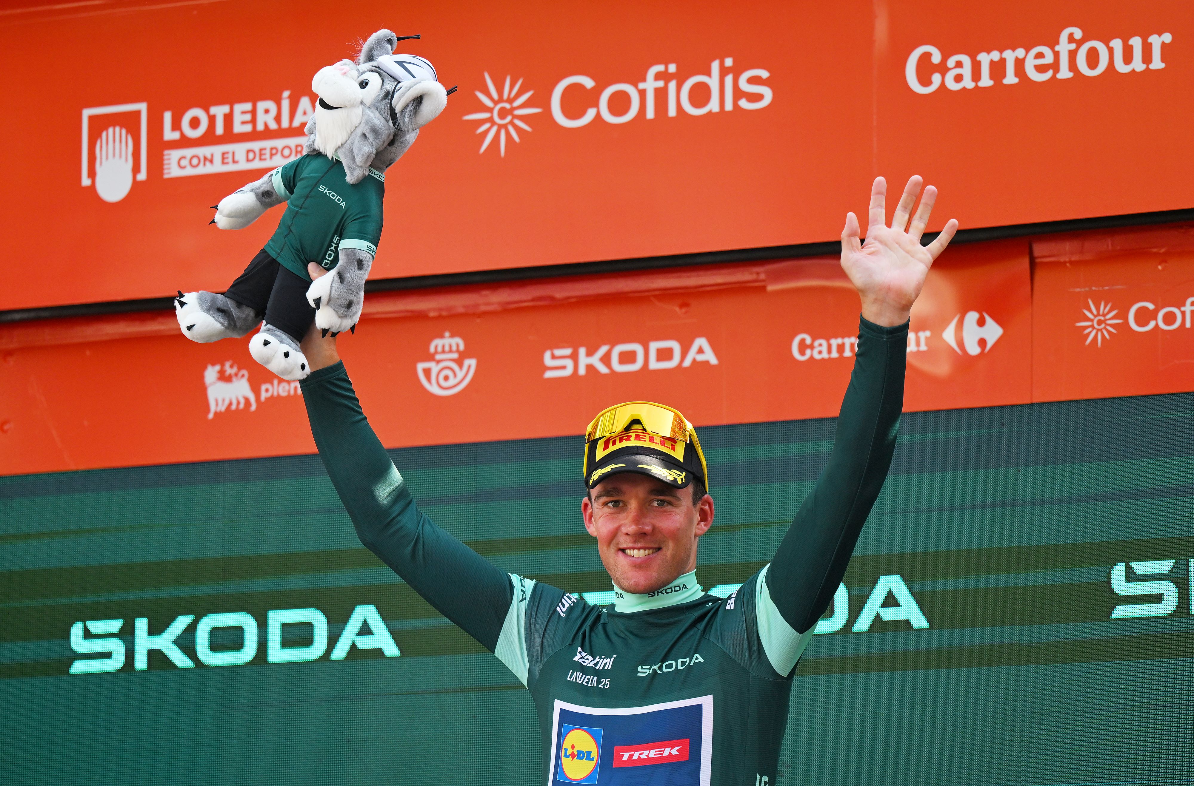 Mads Pedersen takes green on stage 4 of La Vuelta 2025