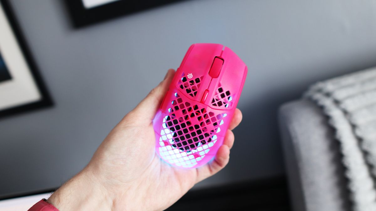 SteelSeries Aerox 3 Wireless Gen 2 review