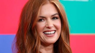 Isla Fisher showing the makeup mistakes every woman over 40 should avoid