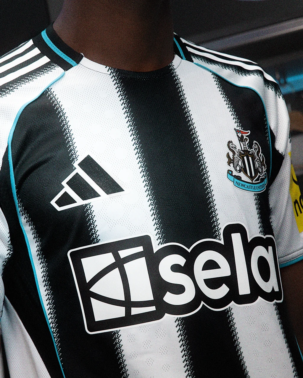 Adidas Newcastle United 2025/26 home kit