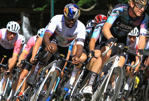Images from the 2022 Harlem Skyscraper Cycling Classic