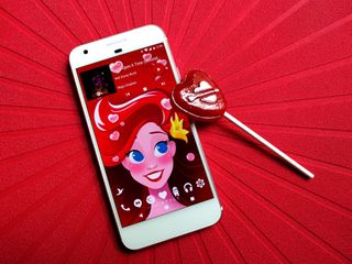 Valentine's Wallpaper on a Google Pixel