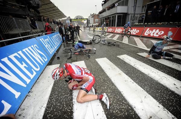 Rudiger Selig (Katusha) crashed after the finish line