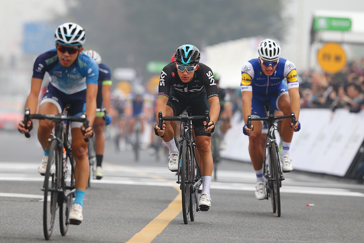 Michal Kwiatkowski finishes