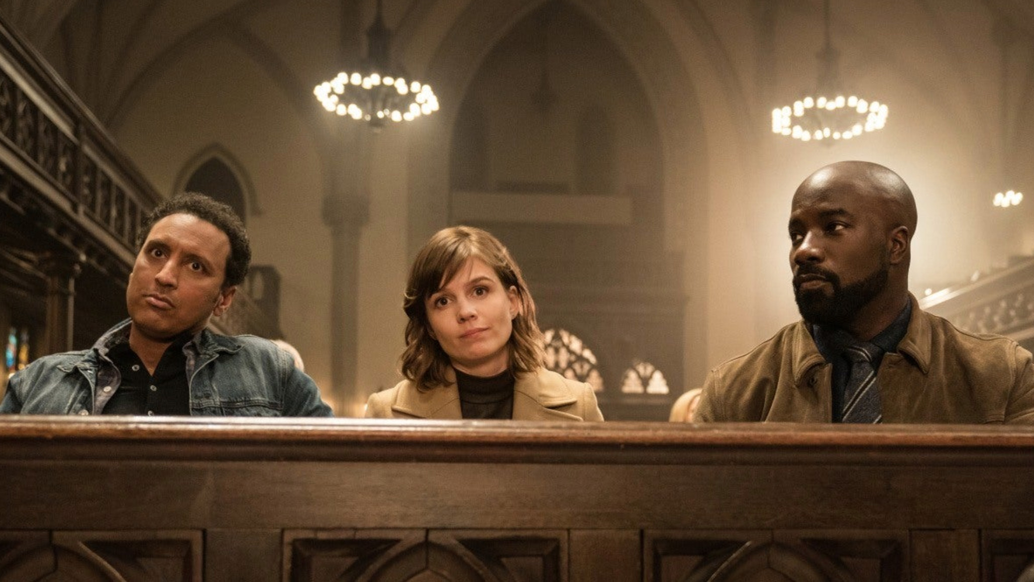 Katja Herbers as Dr. Kristen Bouchard, Mike Colter as David Acosta, and Aasif Mandvi as Ben Shakir in Evil.
