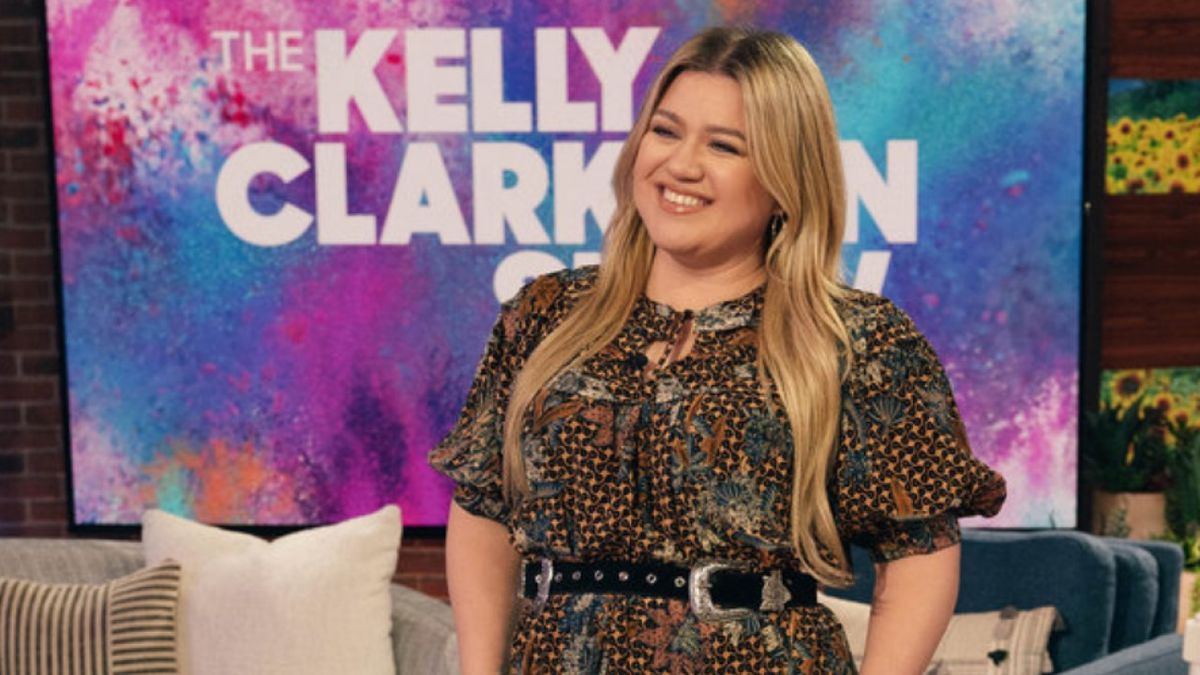 Kelly Clarkson Had To Figure Out Which Divorce Songs She Wrote Went Too Far To Release: ‘Mommies Get Angry’