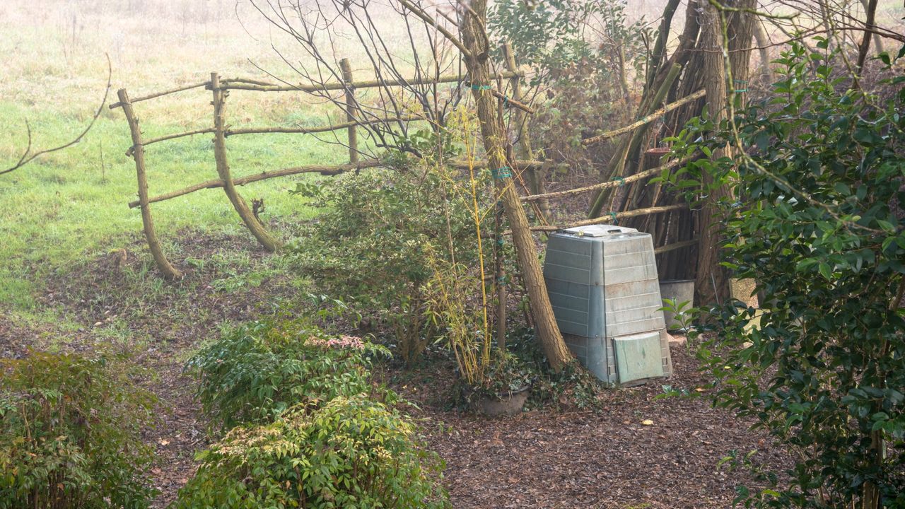 How to stop compost freezing 