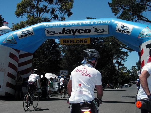 Back under the arch to complete Amy's Ride