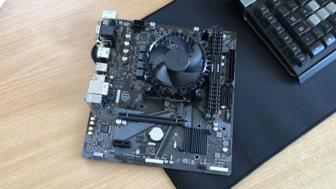 CPU Intel Celeron G6900 Intel Celeron G6900 CPU 3.4 GHz LGA 1700 Processor Up to DDR5 4800