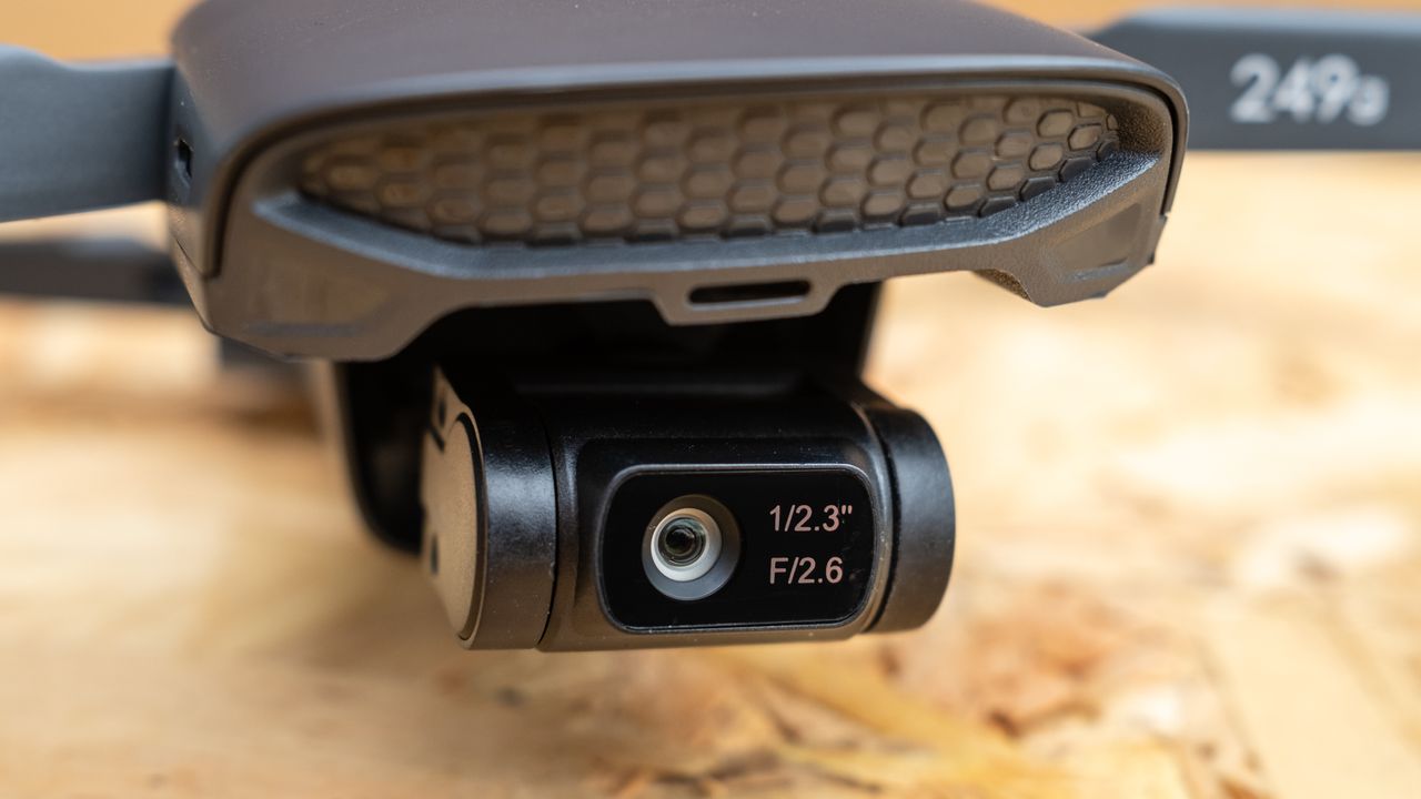 Holy Stone Sirius HS900 camera and gimbal close-up