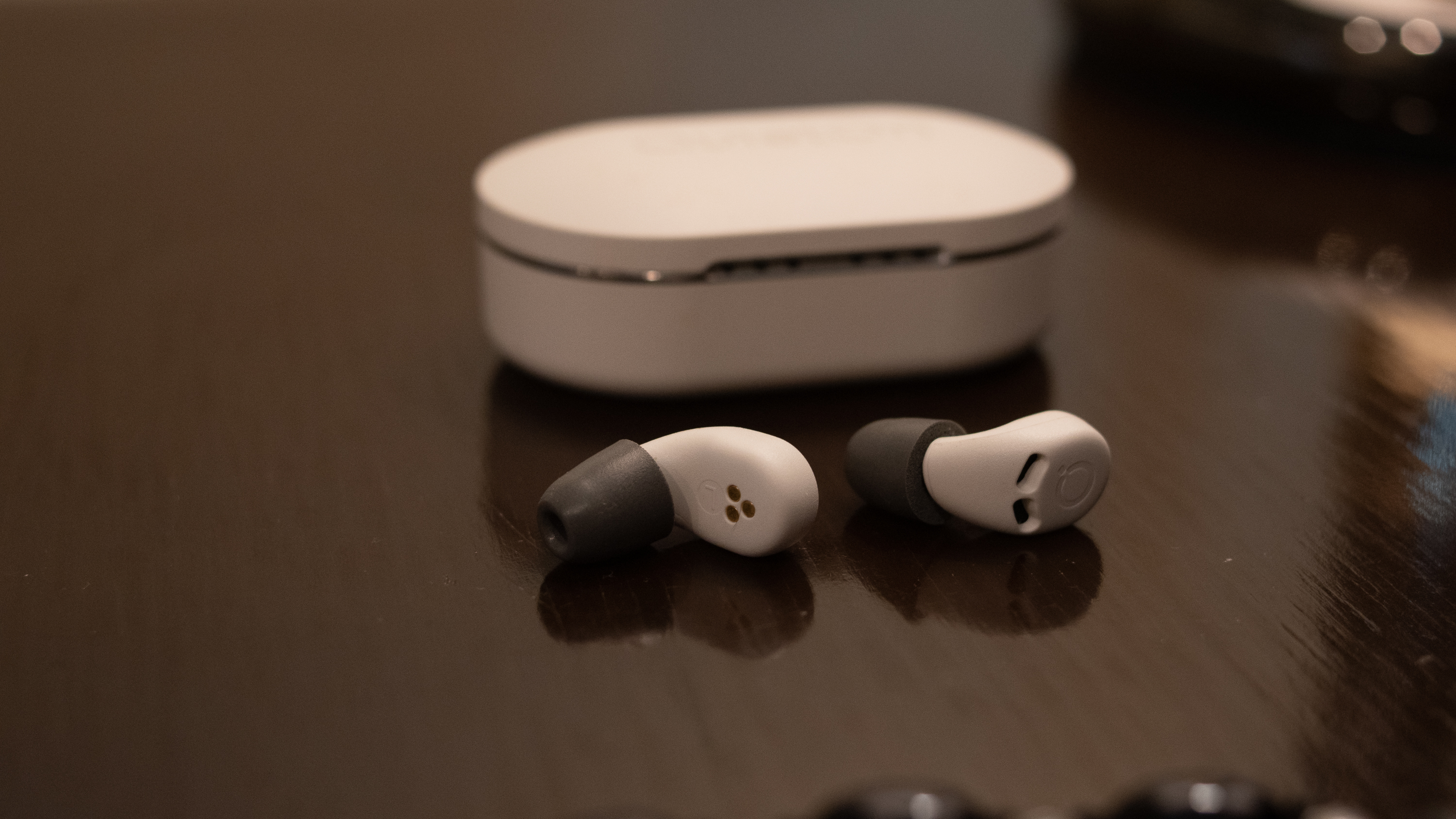 QuietOn 3.1 Earbuds and Charging Case