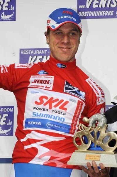 Floris Goesinnen (Skil - Shimano) leads the mountains classification.