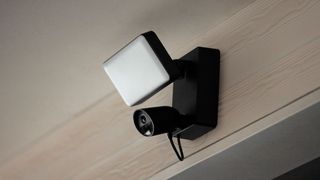Philips Hue Secure floodlight camera - product