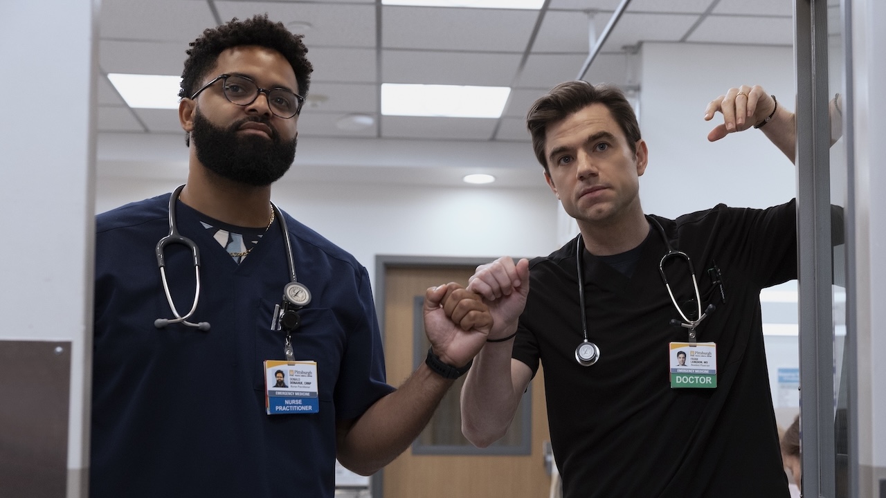 Donnie fist-bumping Langdon in The Pitt Season 2