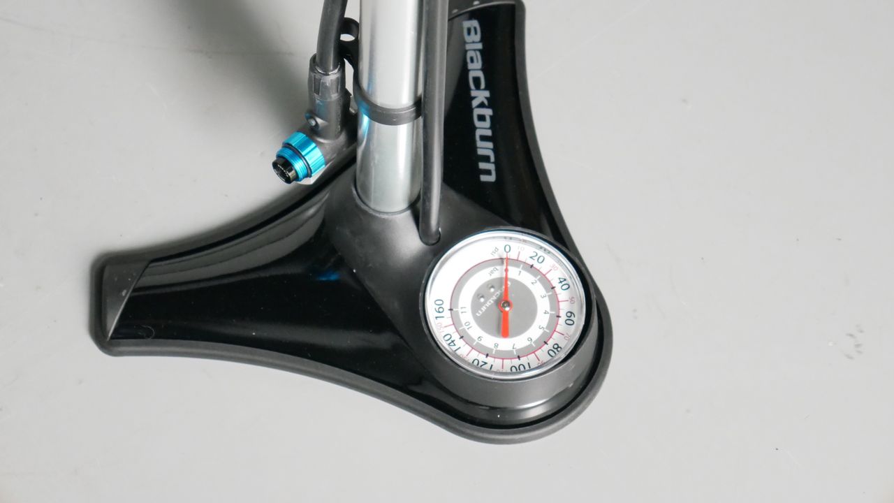 Details of the Blackburn Core 3 Floor Pump