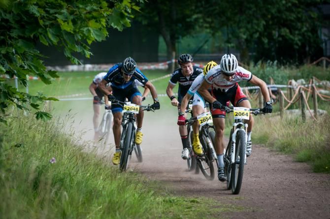 Martin Gluth leads the men's final in the eliminator