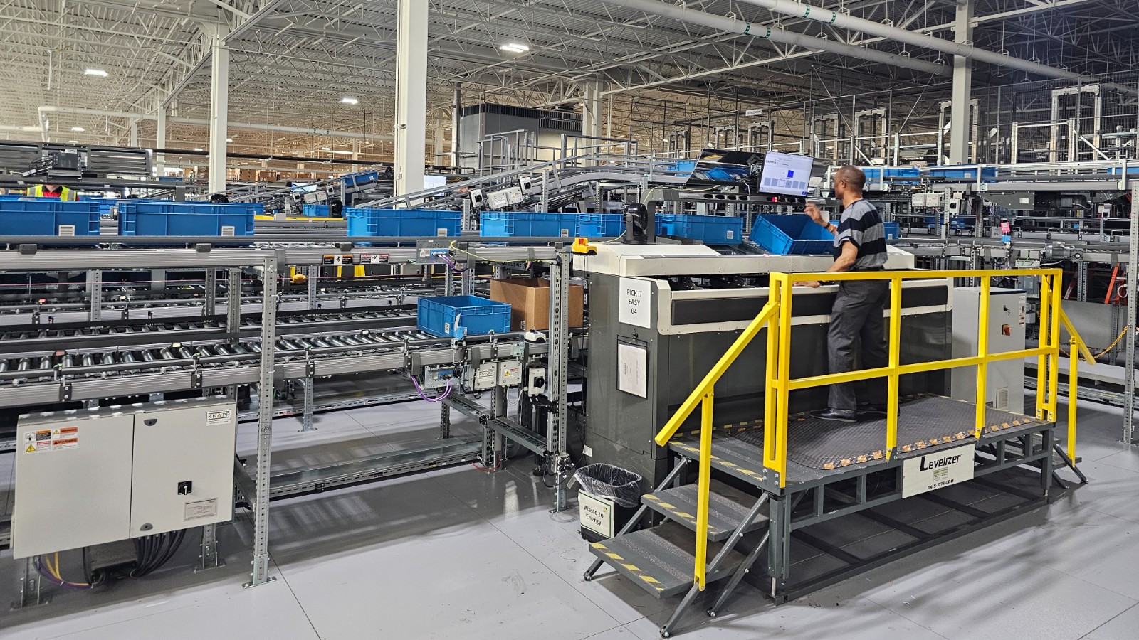 Garmin Kansas HQ tour