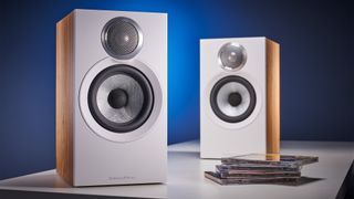 Standmount speakers: Bowers & Wilkins 607 S3