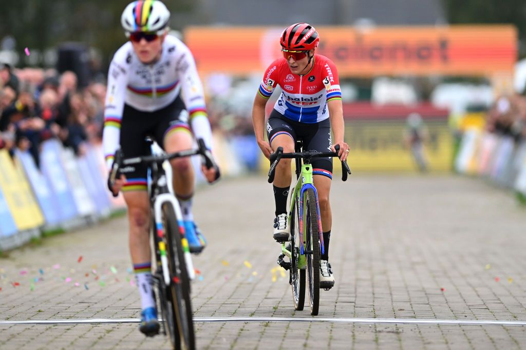 RUDDERVOORDE BELGIUM OCTOBER 20 Lucinda Brand of The Netherlands and Team Baloise Trek Lions competes in the breakaway during the 37th Superprestige Ruddervoorde 2024 Womens Elite on October 20 2024 in Ruddervoorde Belgium Photo by Luc ClaessenGetty Images
