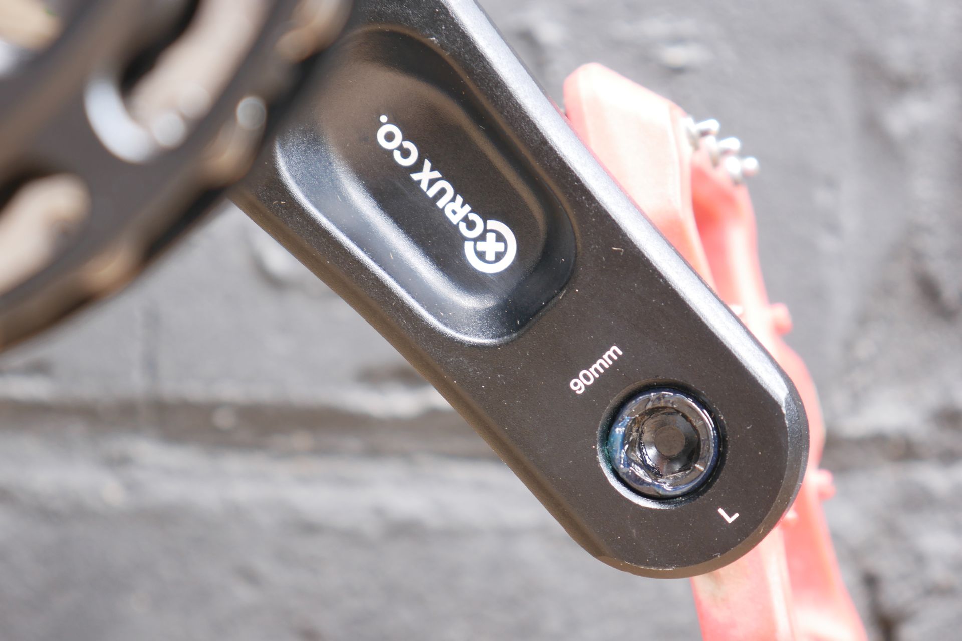 the back of the Short 90mm cranks of the Early Rider Seeker 16
