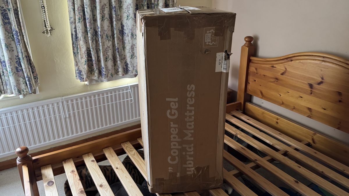 The EGOHOME Hybrid mattress in its delivery box