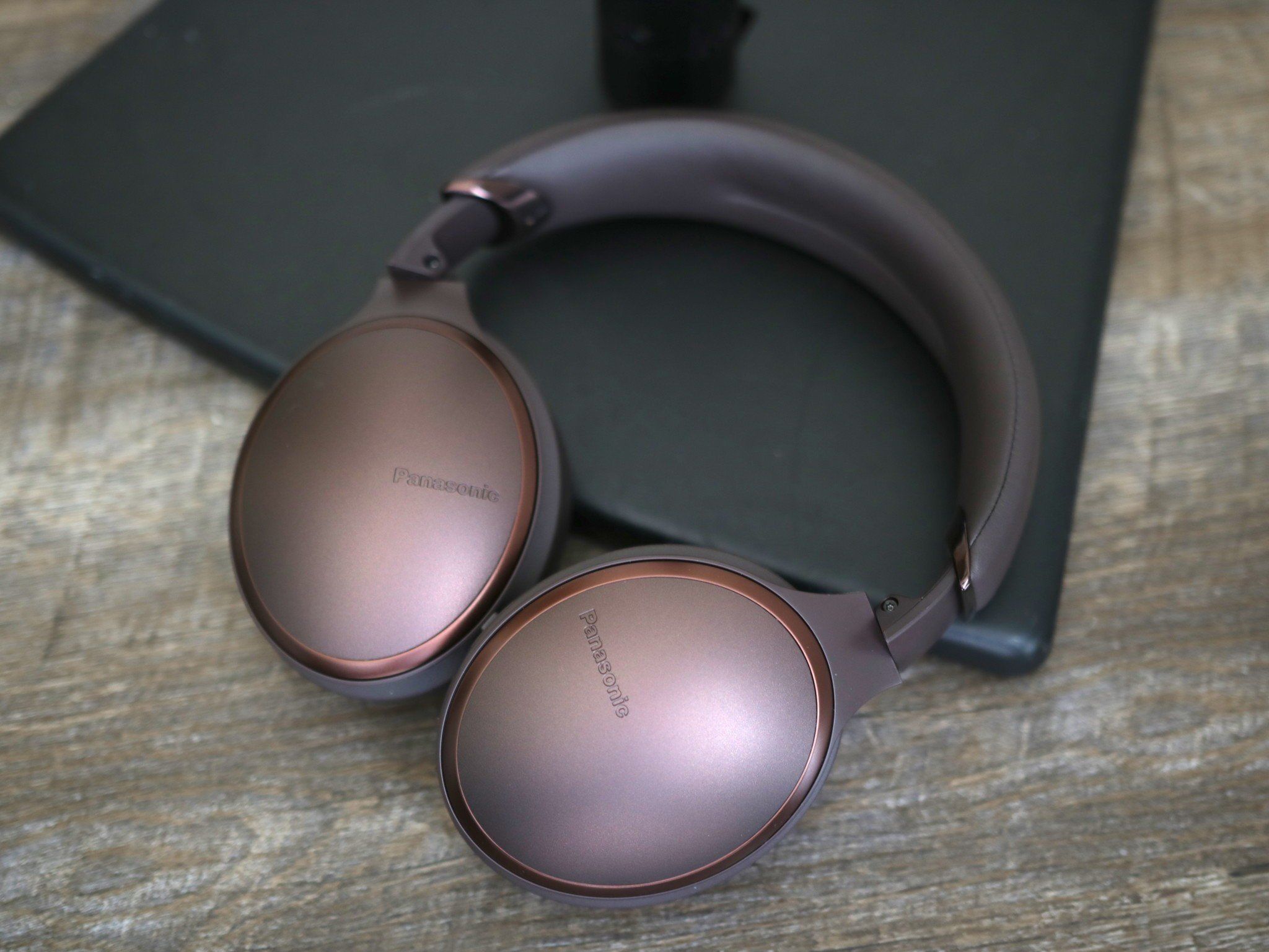 Panasonic RP-HD605N Headphones review: The Bose QC35's cheaper