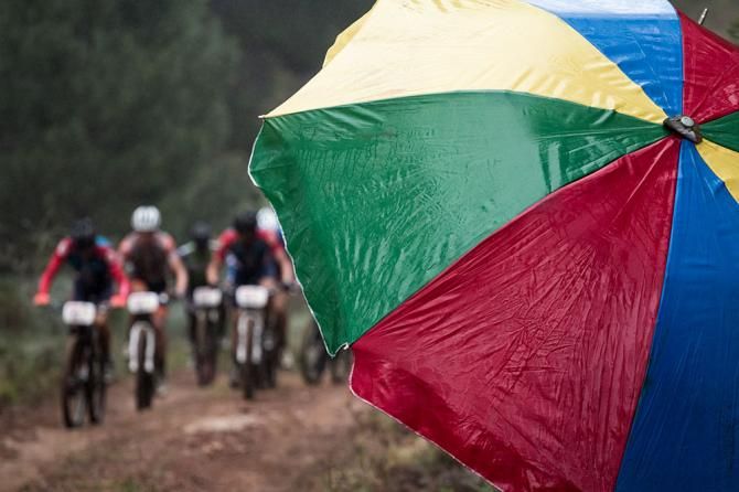A wet start to the final day during the final stage