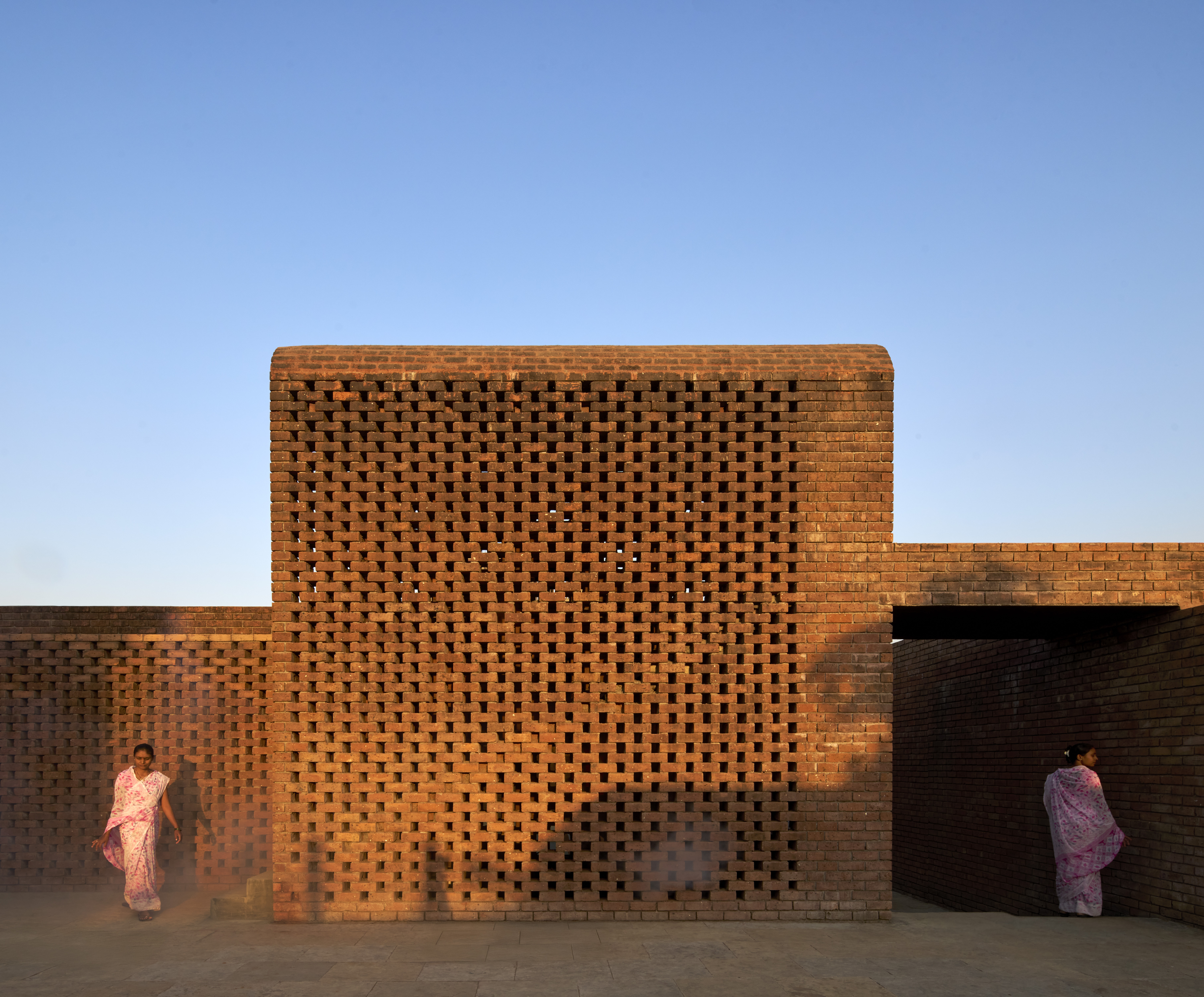 The Street clubhouse, Pune, by Studio VDGA
