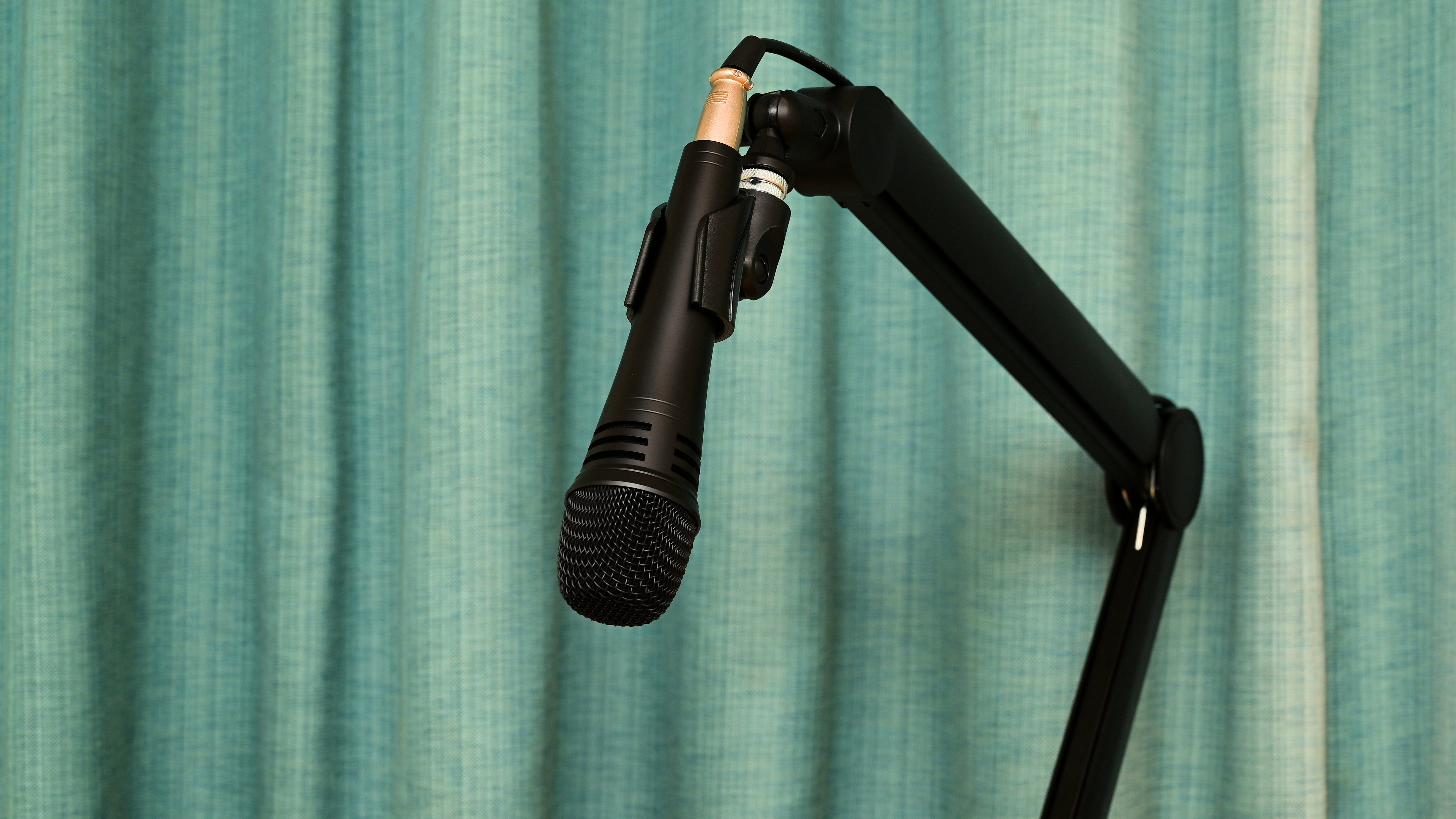 3 Legged Thing Annie professional studio microphone arm