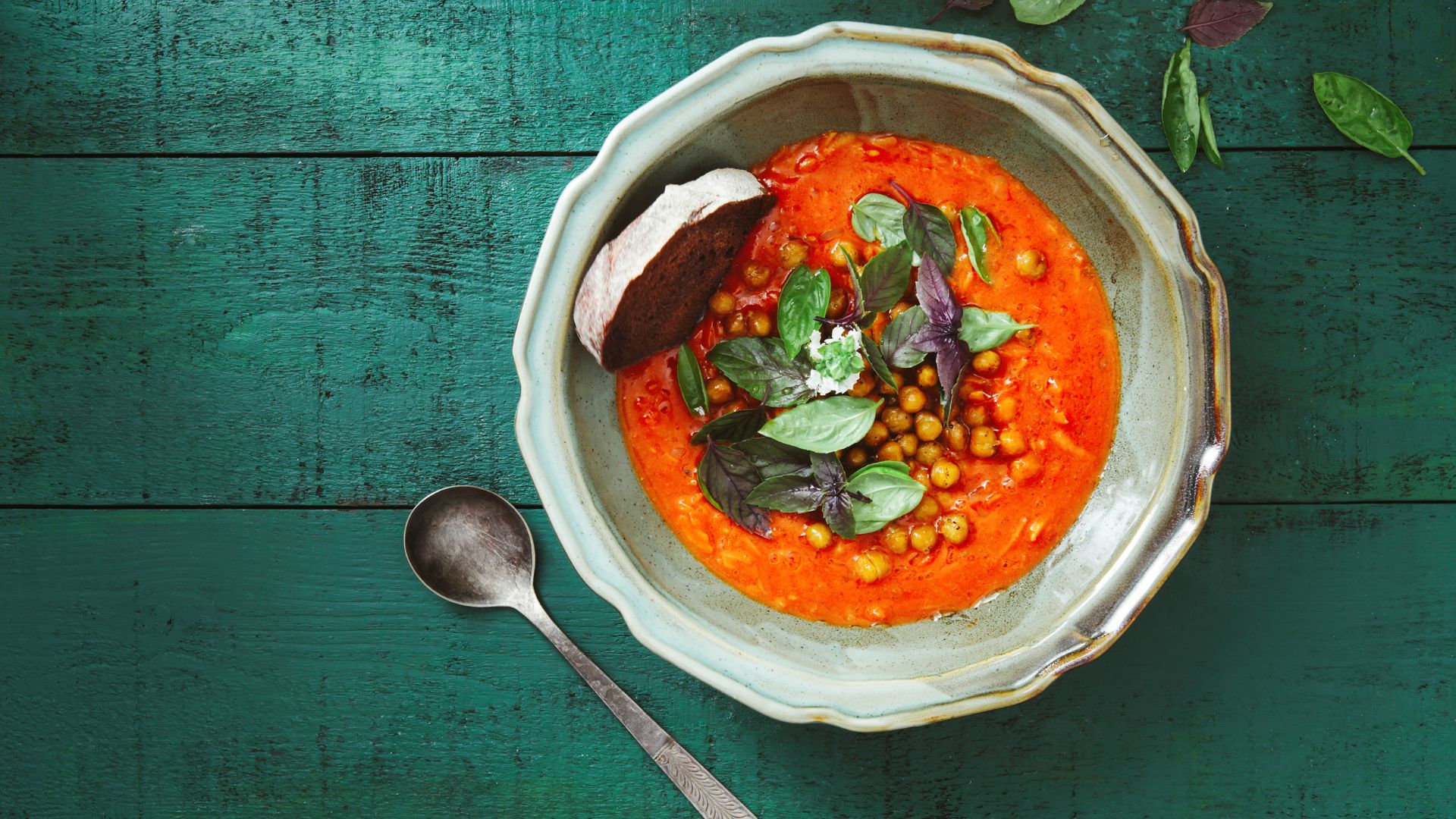 Red pepper soup
