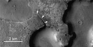 Ancient Mars Lakes Revealed in New Images 