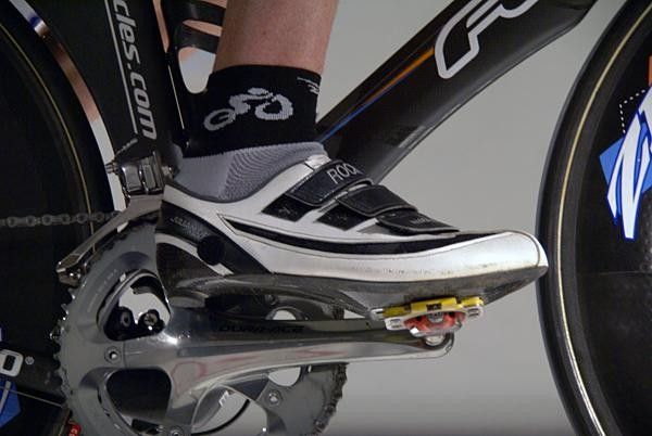 Dean's custom Rocket 7 shoe bears the telltale Velcro circle of a recent fit session with recent upstart Retul.