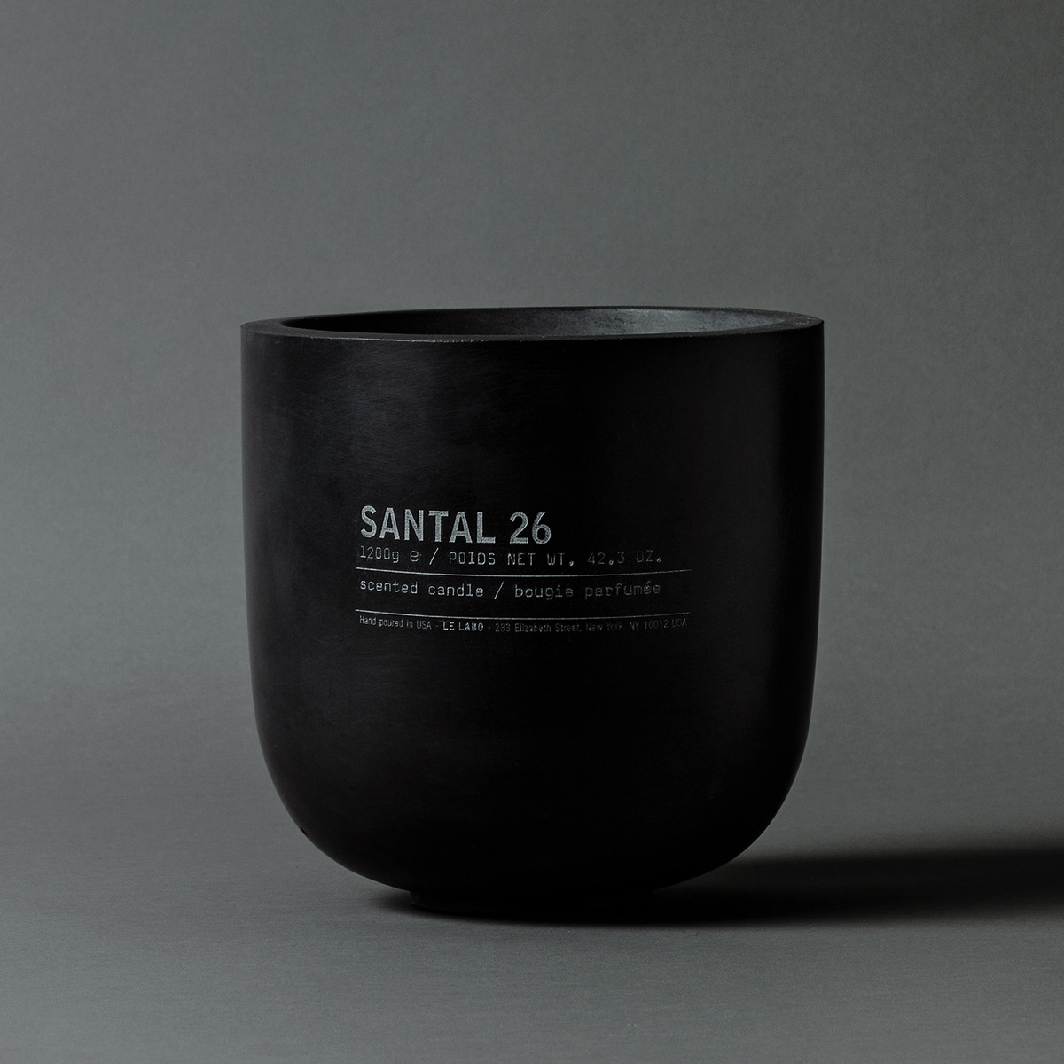 Le Labo Fragrances Santal 26 | Large Black Concrete Candle
