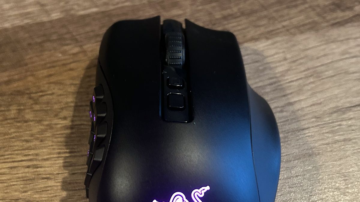 Razer Naga V2 Pro scrollwheel