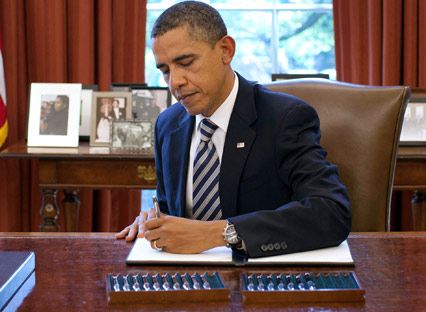 Barack Obama signs debt ceiling bill