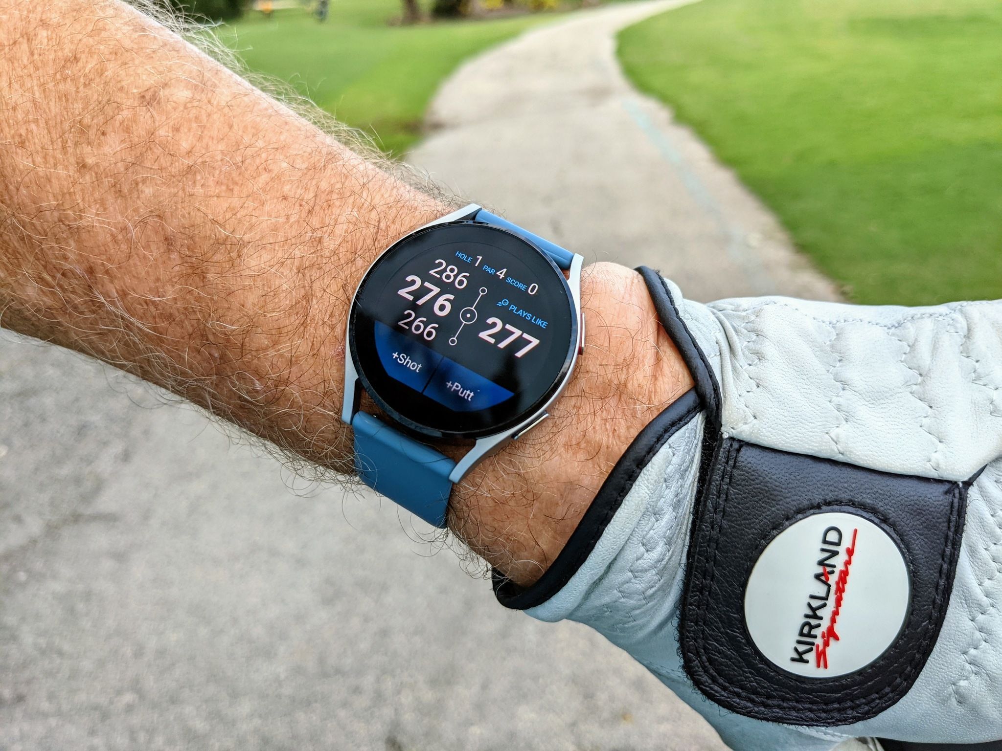 Golfing with the Galaxy Watch 4 is an Eagle, but the apps are still par ...