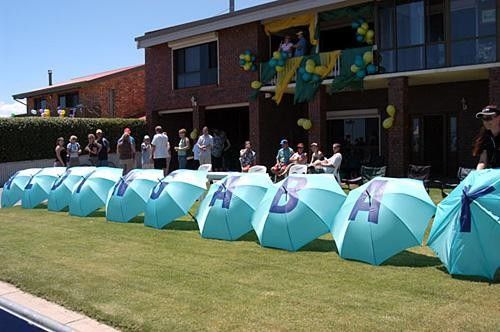 Residents of Aldinga Beach go all out to decorate their houses