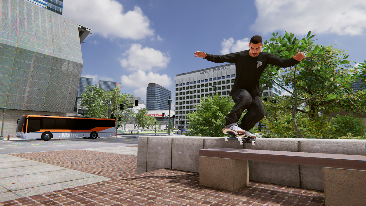 Tiago Lemos in Skater XL