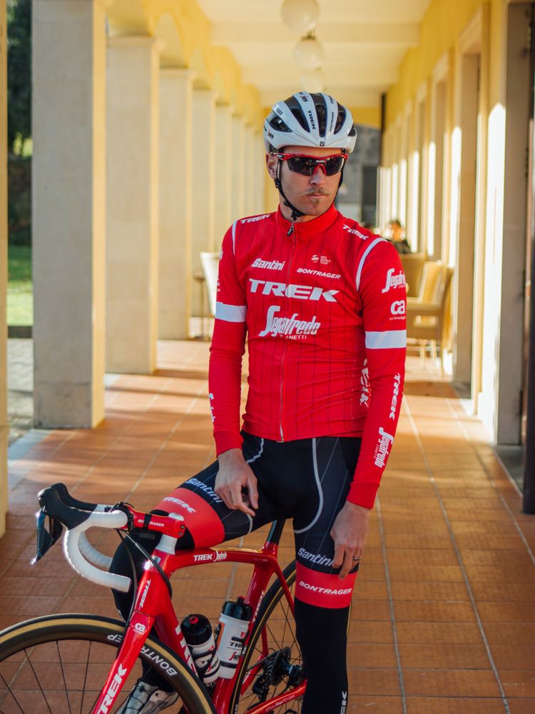Trek-Segafredo opted for an all-red jersey for 2018