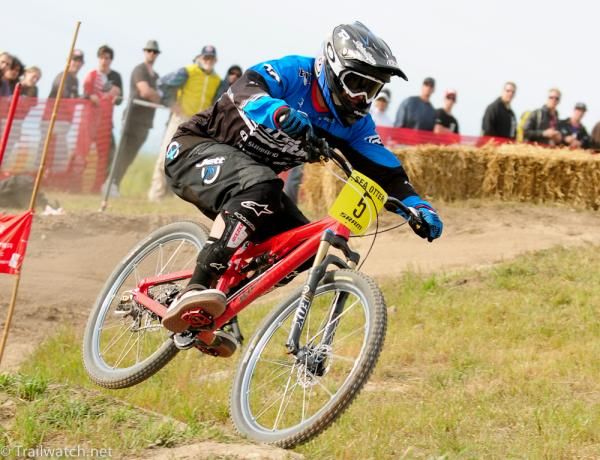 Bryn Atkinson in a close heat with Danny Hart
