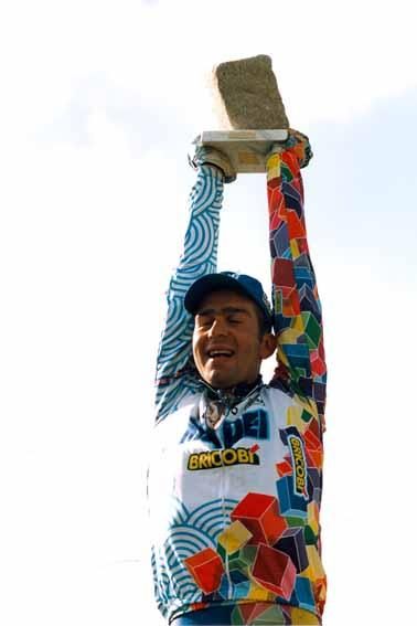 Franco Ballerini celebrates his second Paris-Roubaix victory in 1998.